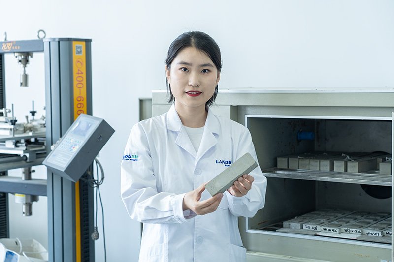 LANDU-avançado-equipamento-em-aplicativo-laboratórios