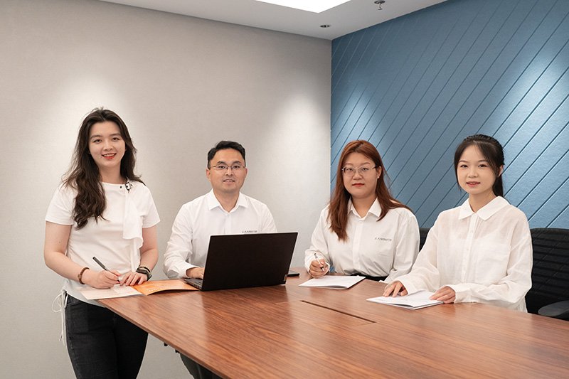 LANDU-equipe-especializada-técnicos-profissionais